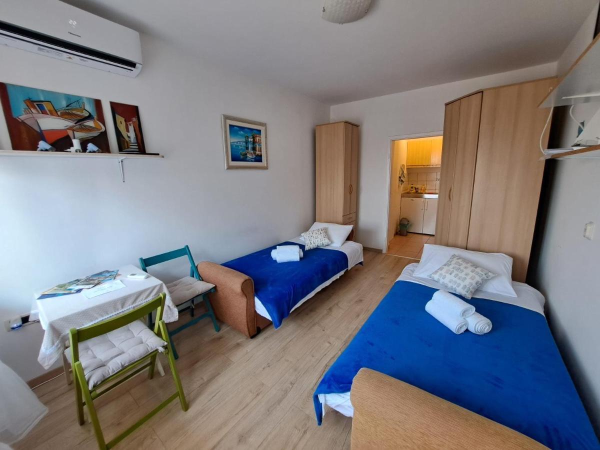 Studio Apartment Adriari With Large Terrace 里耶卡 外观 照片